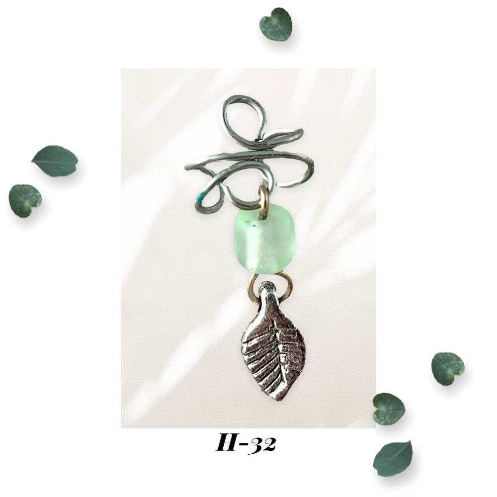 Leaf Charm Ear Cuff - Czech Glass Beaded - Tinned Copper Ear Cuff Piece - H-32